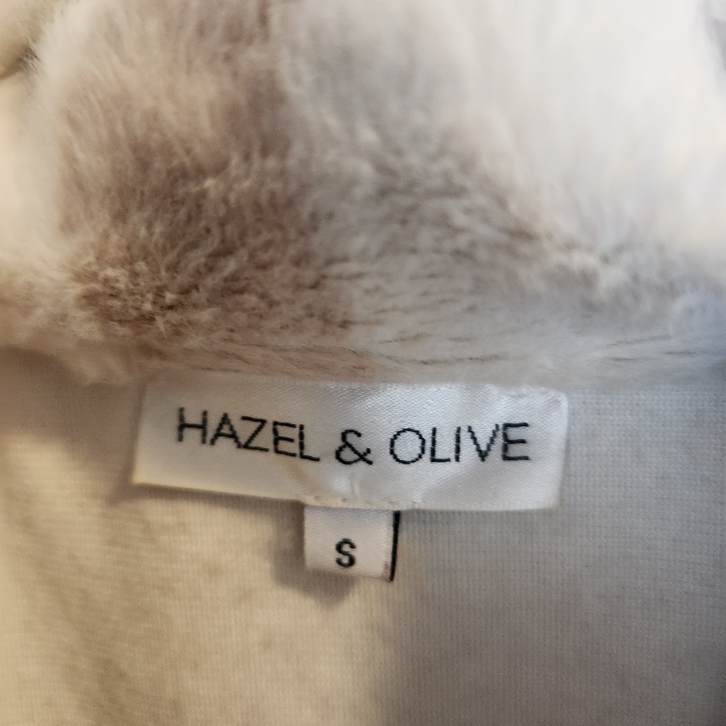 Hazel & Olive Women's Fuzzy Jacket Size S Euc — image 3 of 5